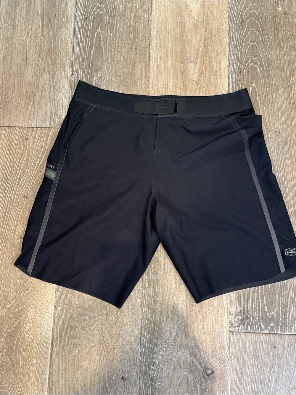 O'Neill No Tie Fly Black Athletic Swim/Board Shorts with Reflective Trim 1371